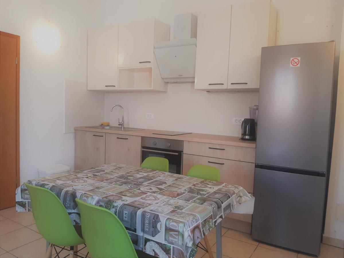 Apartments Barbara Gregovica Πούλα Εξωτερικό φωτογραφία