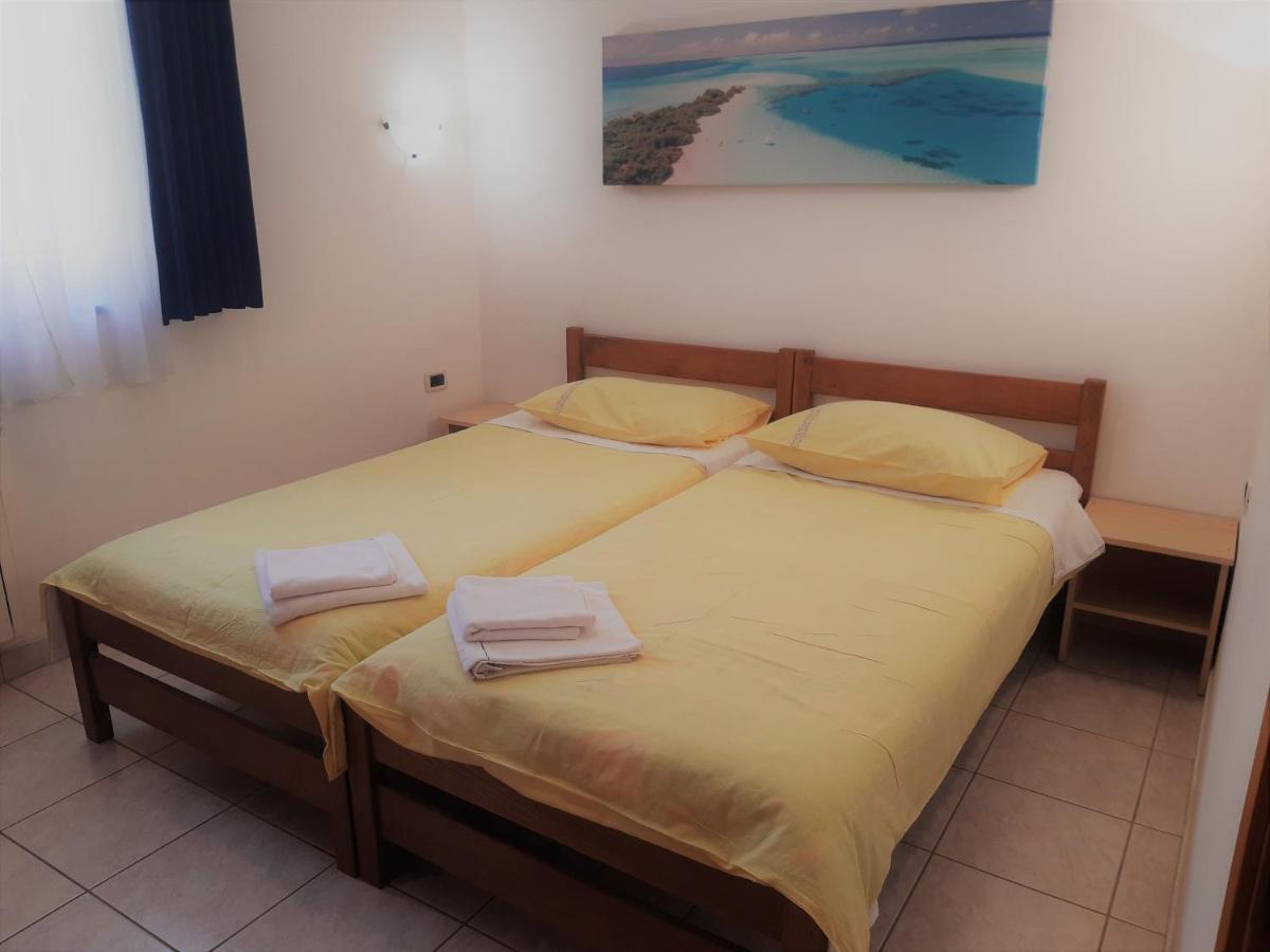 Apartments Barbara Gregovica Πούλα Εξωτερικό φωτογραφία