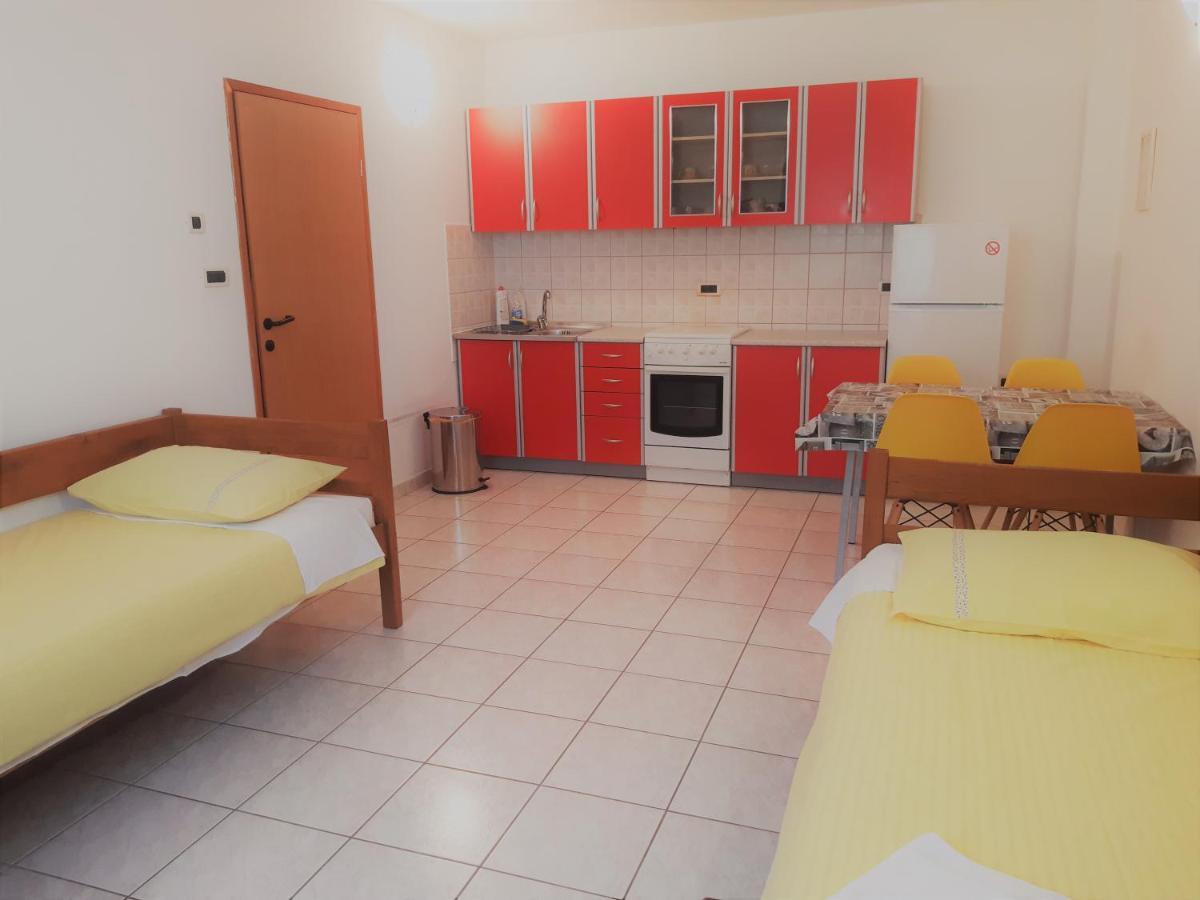 Apartments Barbara Gregovica Πούλα Εξωτερικό φωτογραφία