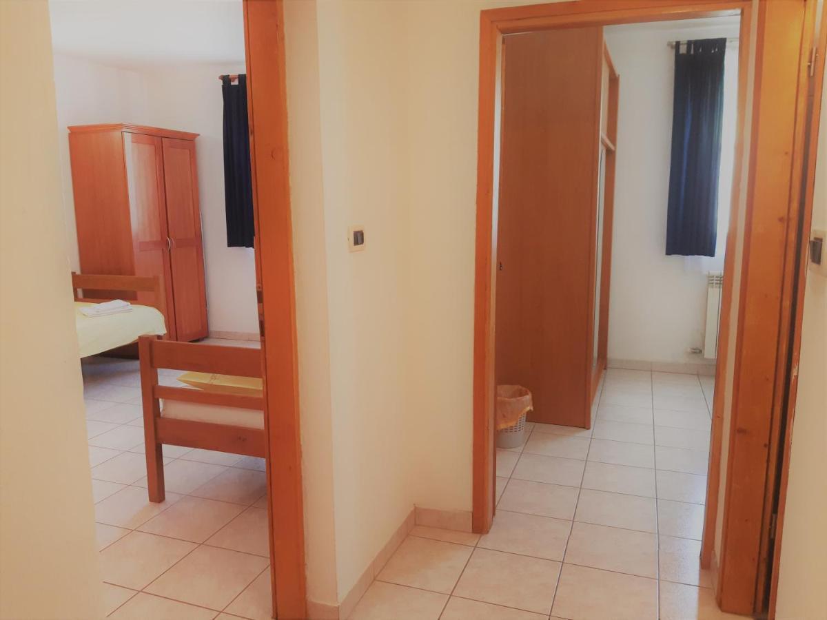 Apartments Barbara Gregovica Πούλα Εξωτερικό φωτογραφία