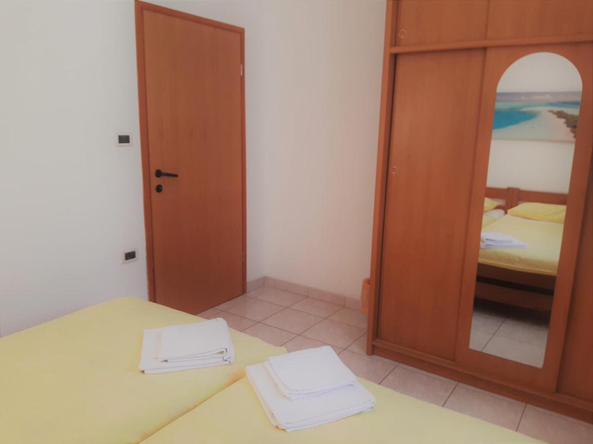 Apartments Barbara Gregovica Πούλα Εξωτερικό φωτογραφία