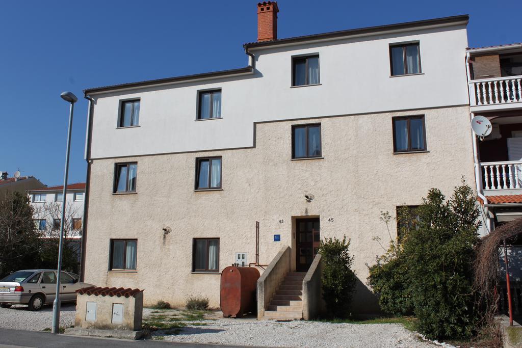 Apartments Barbara Gregovica Πούλα Εξωτερικό φωτογραφία
